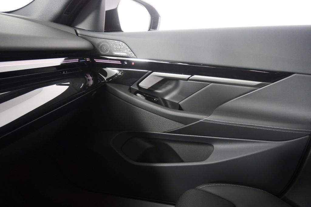 2026 BMW 5 Series 530i 22