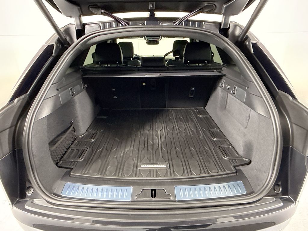 Thumbnail: 2026 Land Rover Range Rover Velar - 30