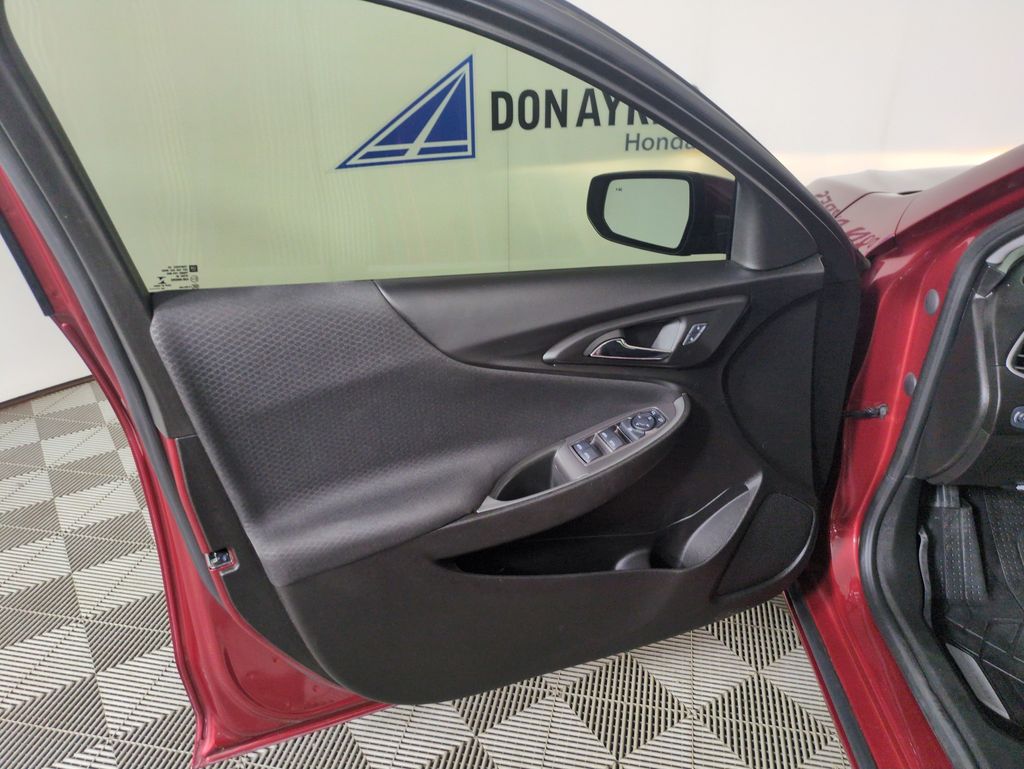 Used 2025 Chevrolet Malibu LT For Sale in Fort Wayne, IN