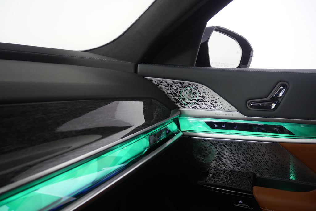 Thumbnail: 2025 BMW i7 - 29