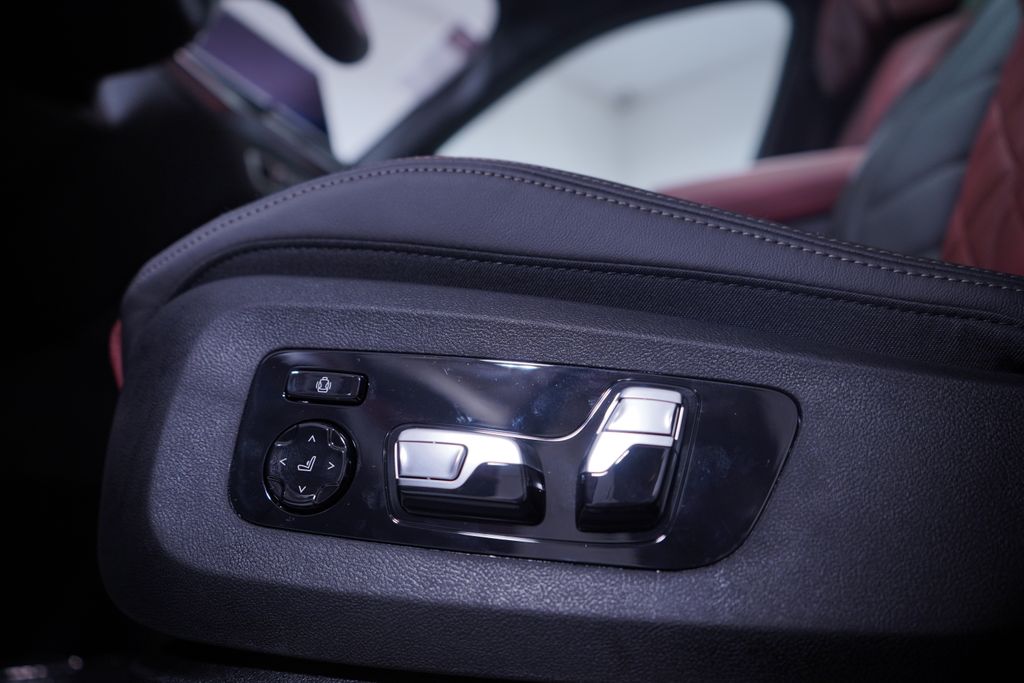 Thumbnail: 2026 BMW X6 - 12