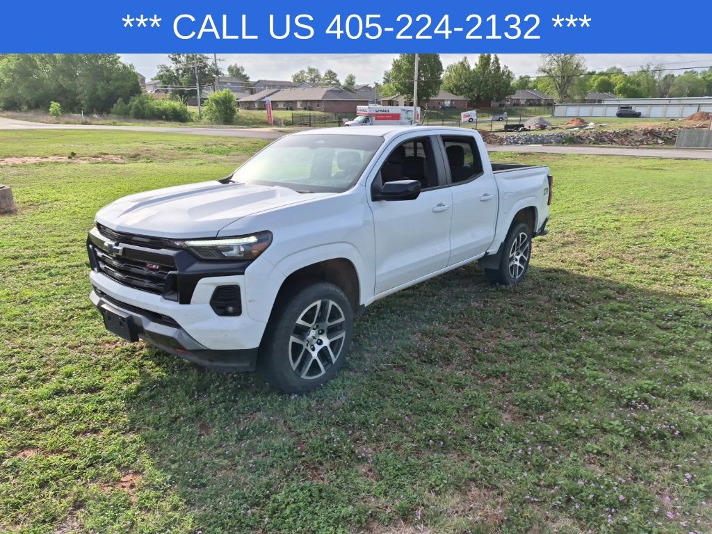 Sterling Gray Metallic 2024 Chevrolet Colorado Z71 Crew Cab 4WD Pickup Truck Four-Wheel Drive 8-Speed Automatic