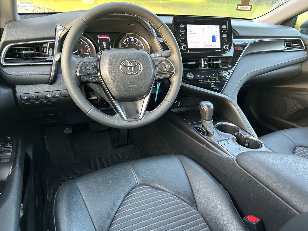 Thumbnail: 2023 Toyota Camry - 12