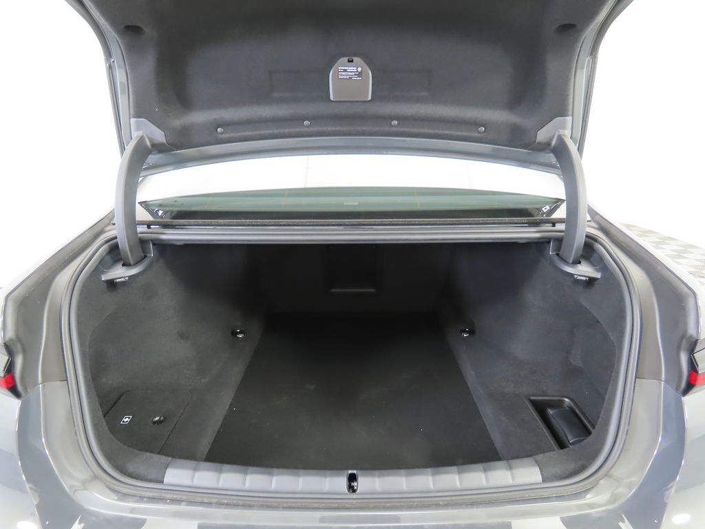 Thumbnail: 2026 BMW 7 Series - 27