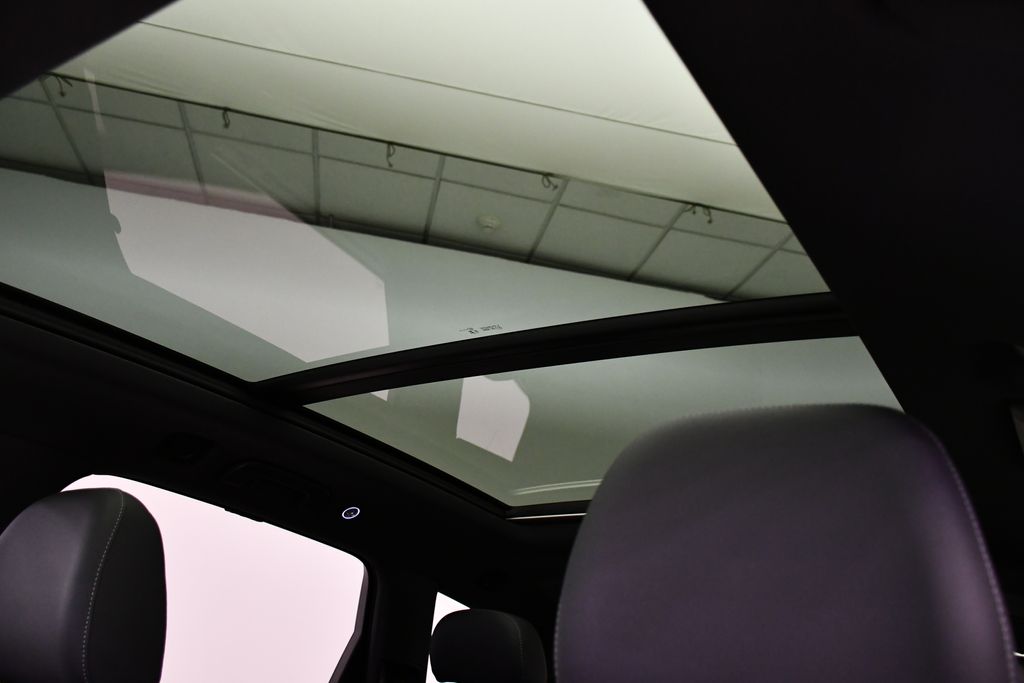 Thumbnail: 2026 Audi Q7 - 17