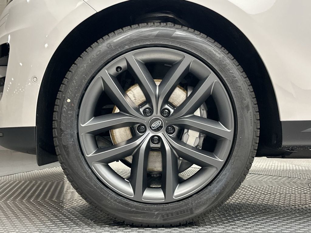 Thumbnail: 2024 Land Rover Range Rover Sport - 10