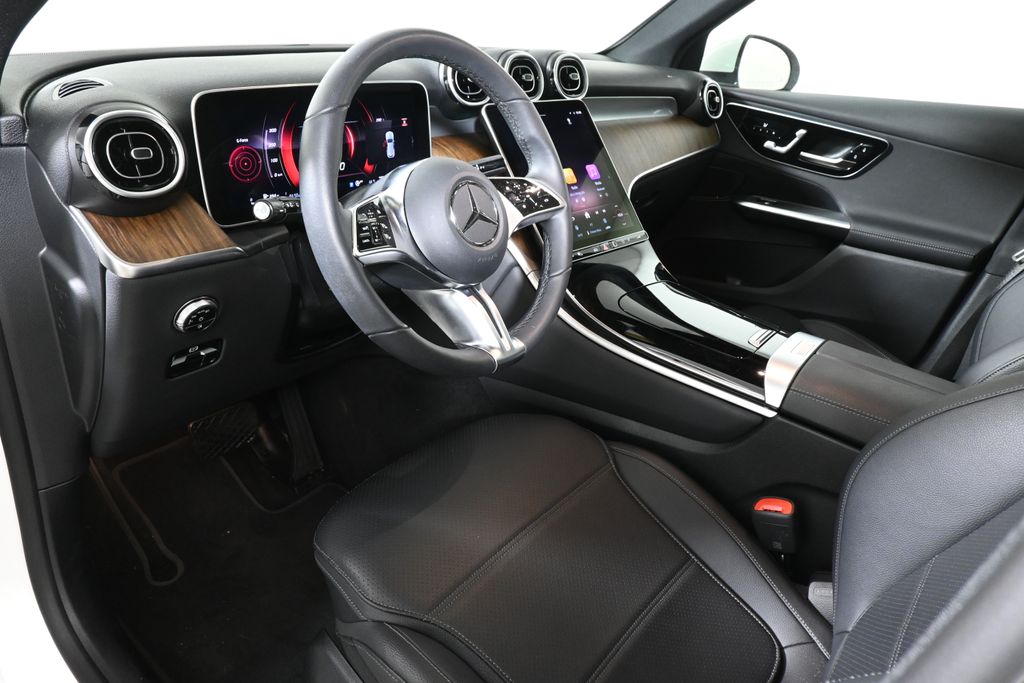 Thumbnail: 2025 Mercedes-Benz GLC - 4