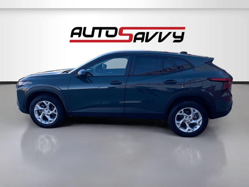 View vehicle photo 4