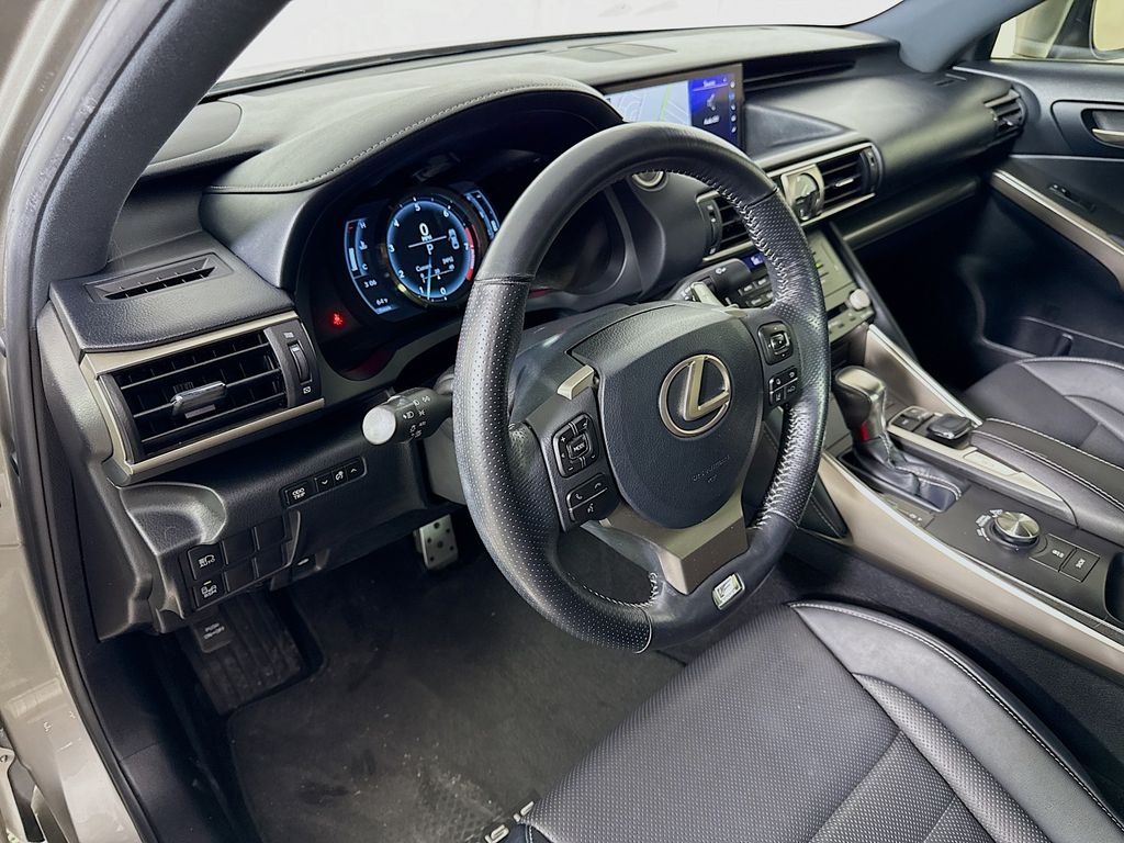 Thumbnail: 2017 Lexus IS - 9