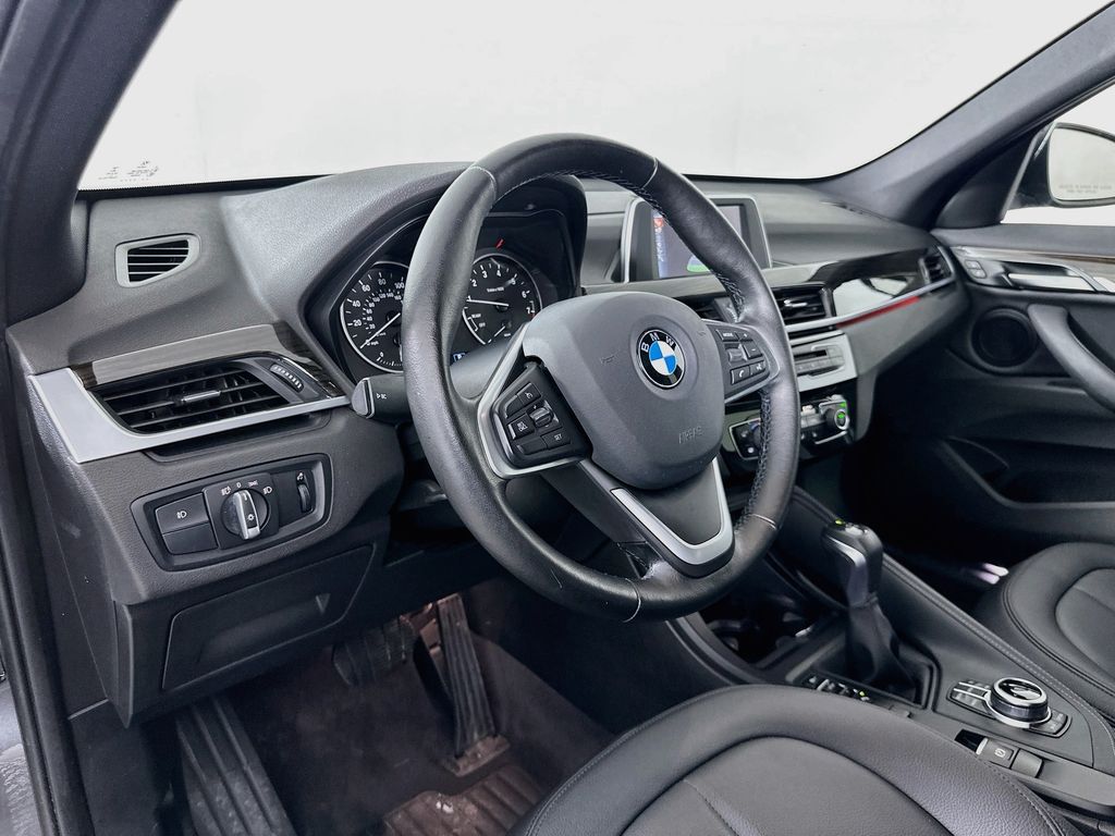 Thumbnail: 2017 BMW X1 - 9