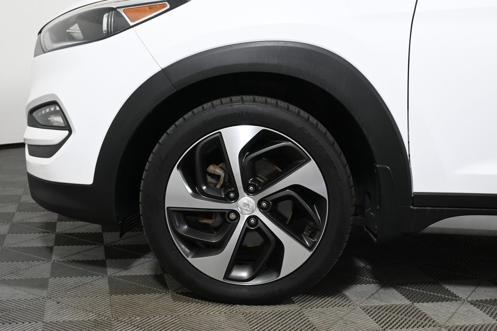 2017 Hyundai Tucson Sport 11