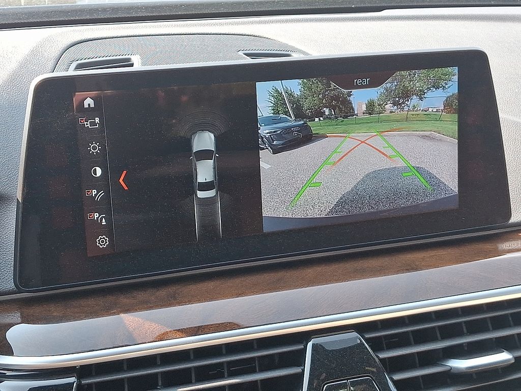 Thumbnail: 2018 BMW 5 Series - 19