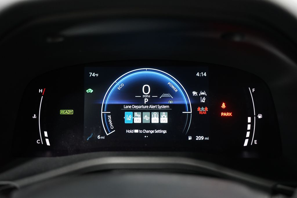 2025 Toyota Camry LE 15