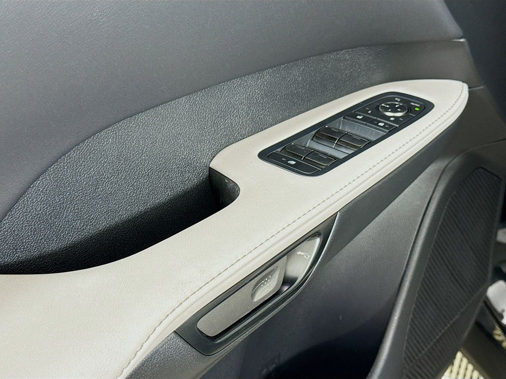 Thumbnail: 2025 Lexus RX - 18