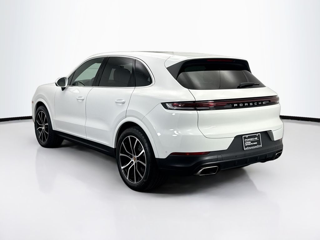 Thumbnail: 2025 Porsche Cayenne - 3