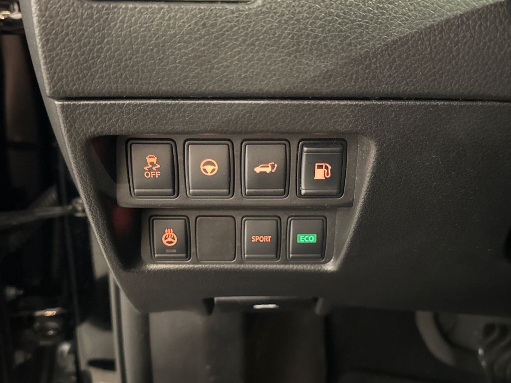 Certified Used 2018 Black Nissan SL image 19