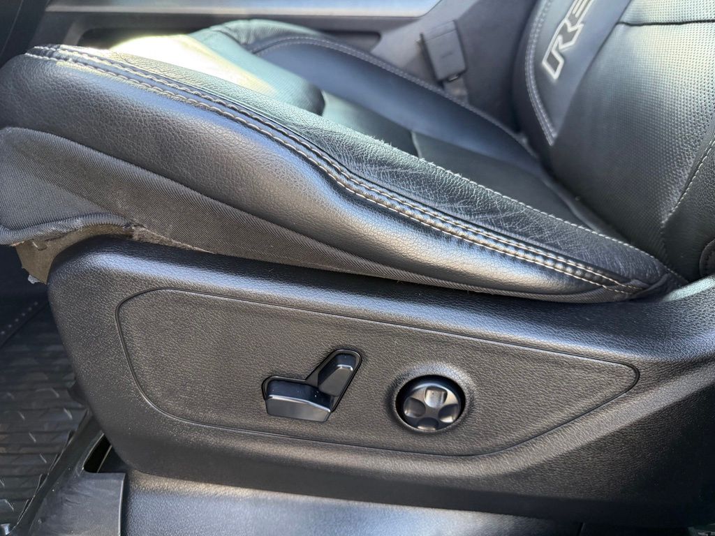 Thumbnail: 2019 RAM 1500 - 15