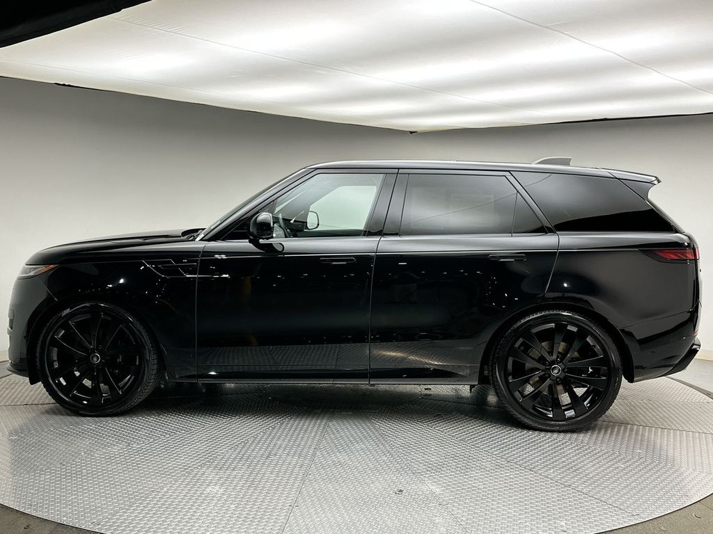 Thumbnail: 2024 Land Rover Range Rover Sport - 10