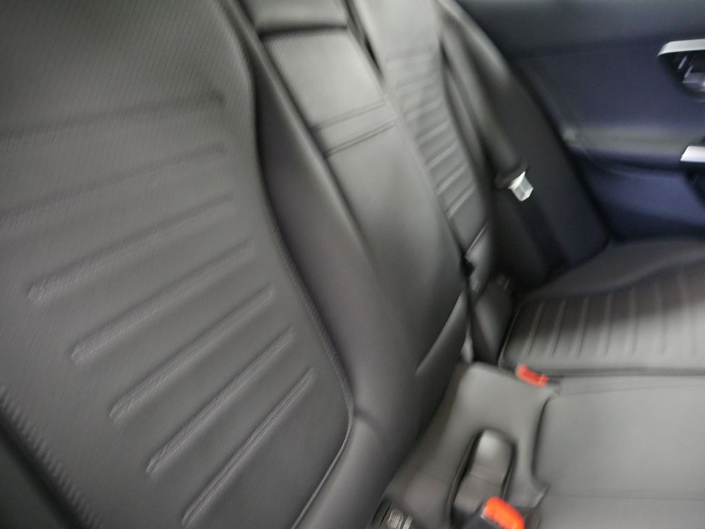 Thumbnail: 2023 Mercedes-Benz C-Class - 32