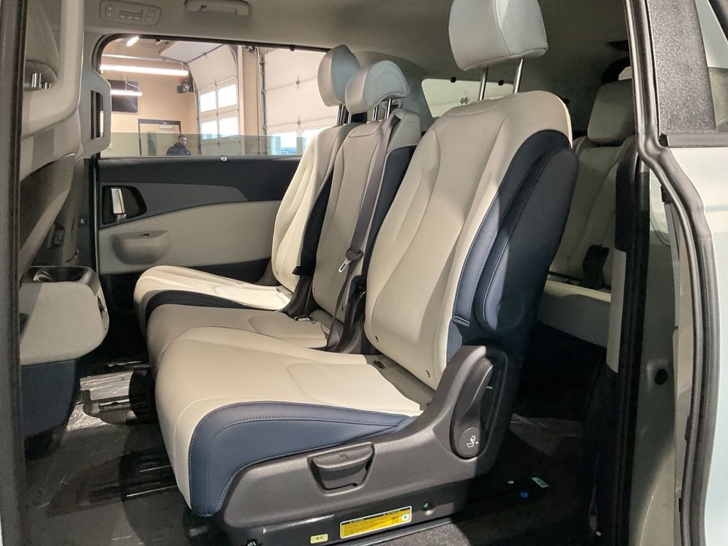 New 2026 Silver Kia EX image 19