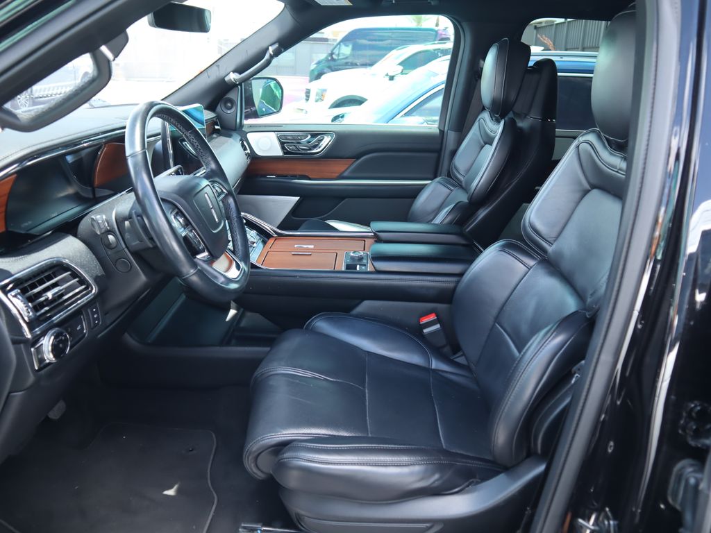 2019 Lincoln Navigator Reserve 10