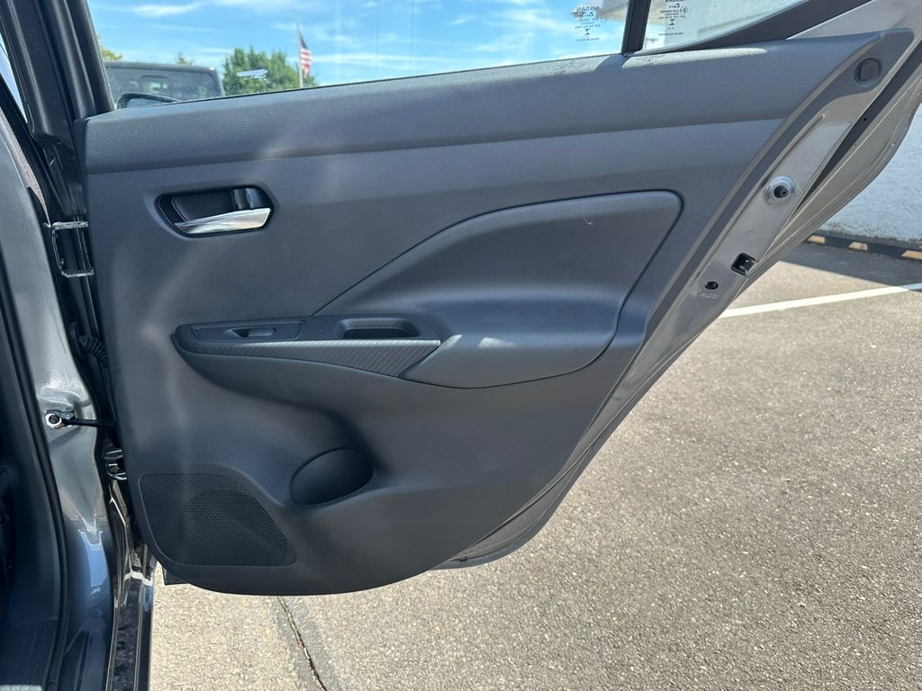 2025 Nissan Versa 1.6 SV