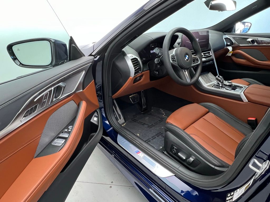 Thumbnail: 2026 BMW 8 Series - 22