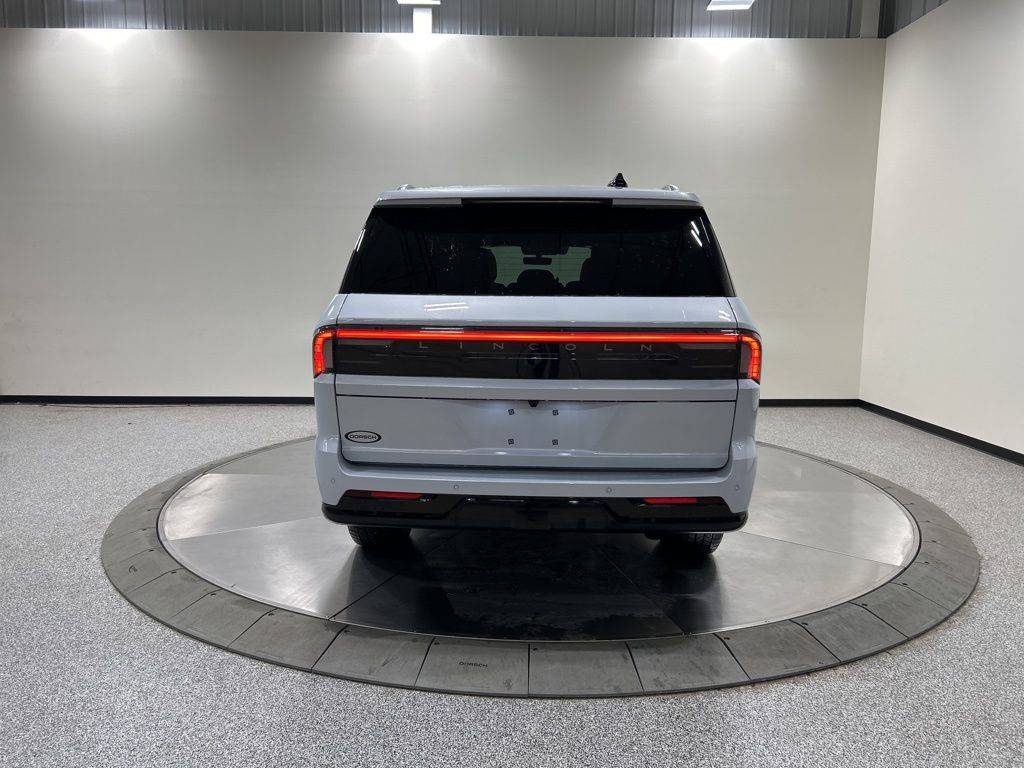 new 2026 Lincoln Navigator L car, priced at $108,730