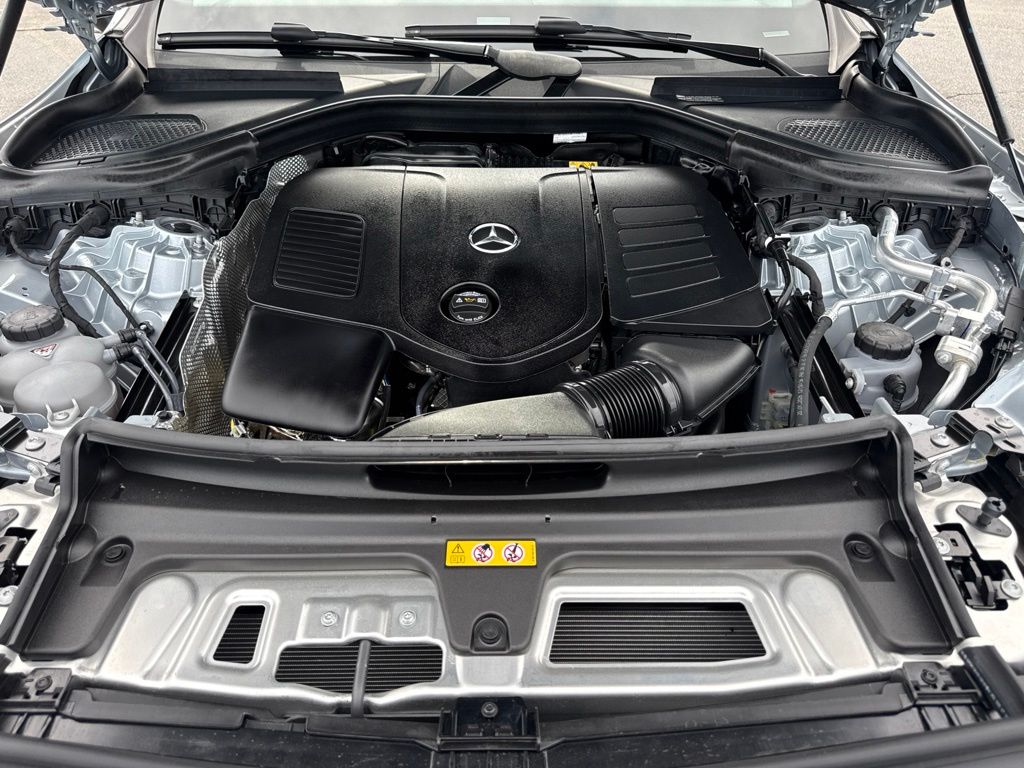 Thumbnail: 2026 Mercedes-Benz GLC - 9
