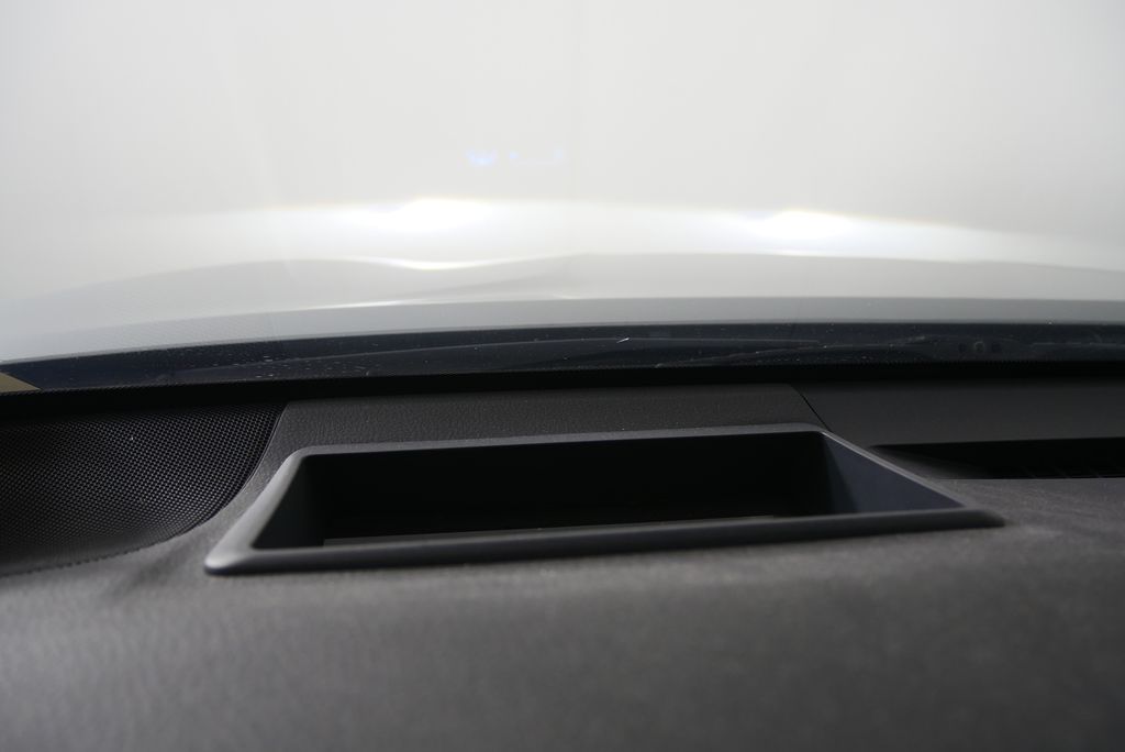 Thumbnail: 2019 Toyota Camry - 21