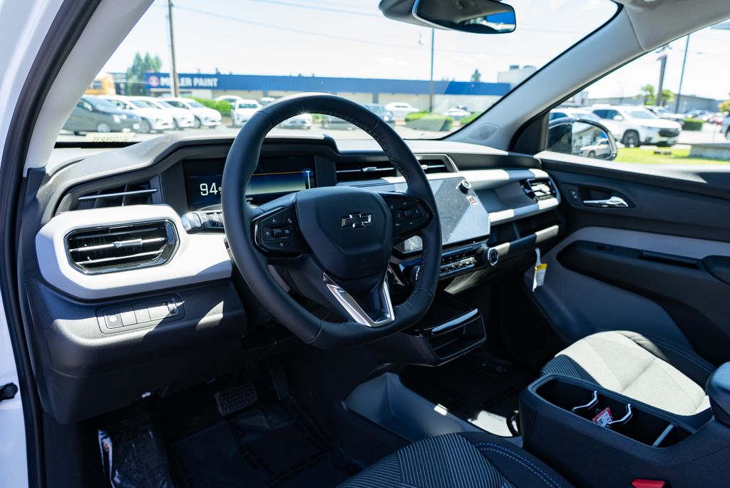 2027 Chevrolet Bolt LT - Photo 24