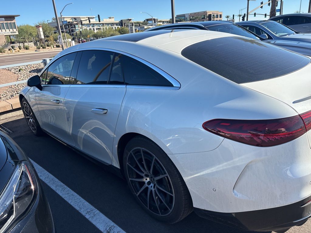 Thumbnail: 2022 Mercedes-Benz EQS - 4