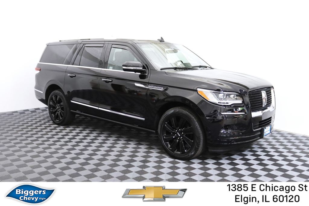 Black Metallic 2024 Lincoln Navigator SUV / Crossover Four-Wheel Drive Automatic