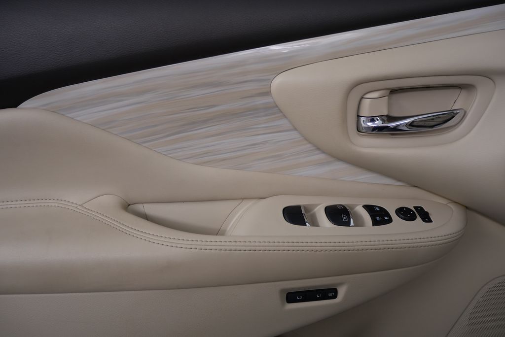 Thumbnail: 2017 Nissan Murano - 8