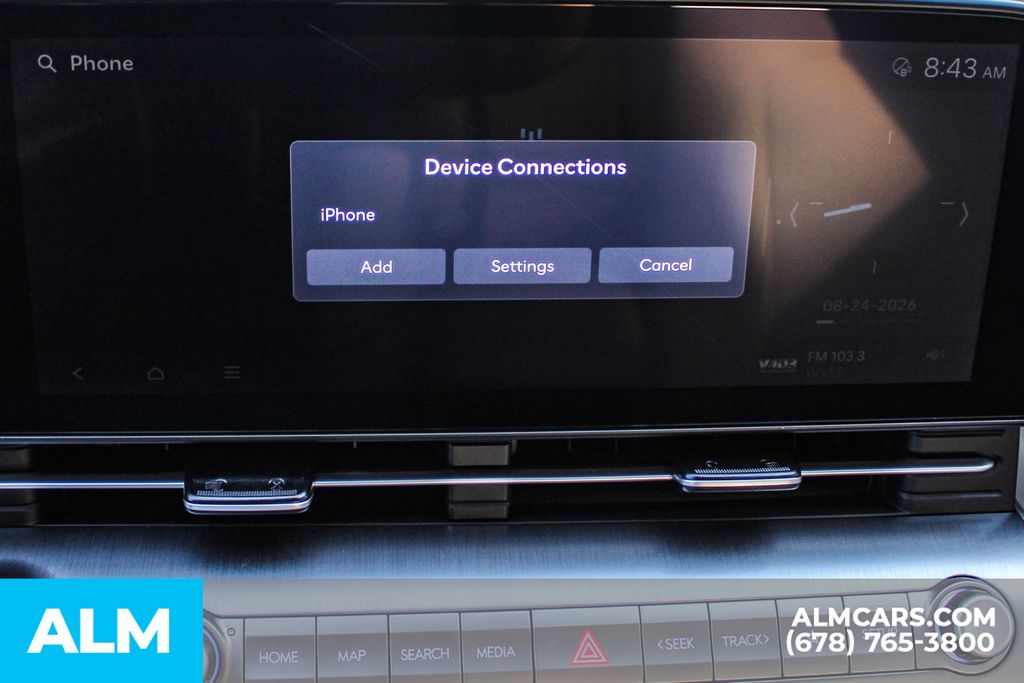 Used 2025 Black Hyundai SEL image 31