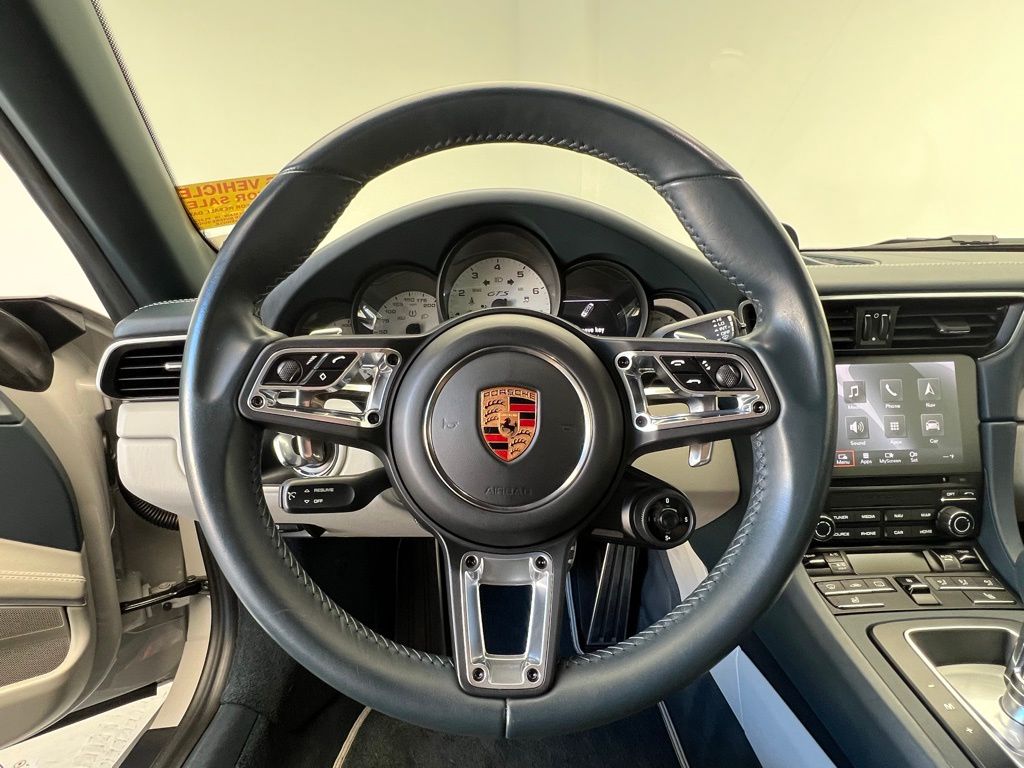 Thumbnail: 2019 Porsche 911 - 7