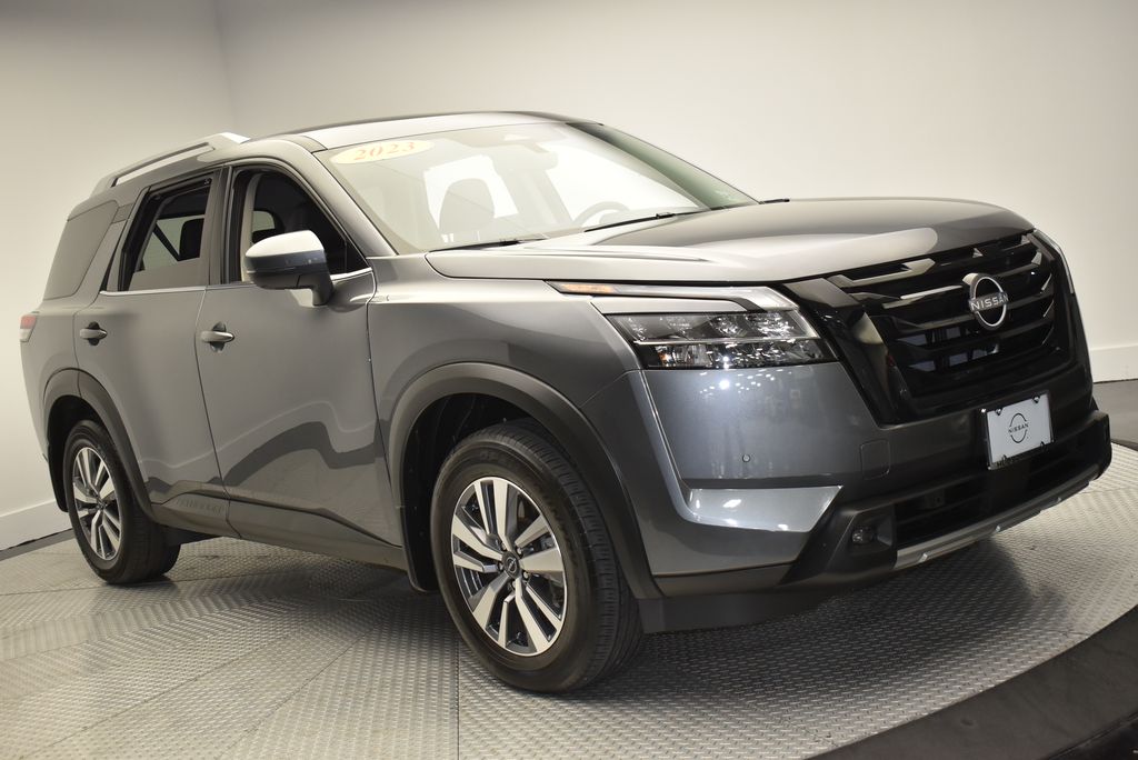 Thumbnail: 2023 Nissan Pathfinder - 3