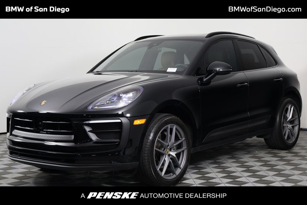 Thumbnail: 2024 Porsche Macan - 1