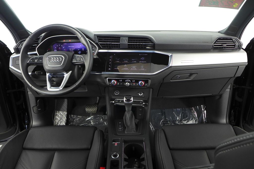 Thumbnail: 2023 Audi Q3 - 25