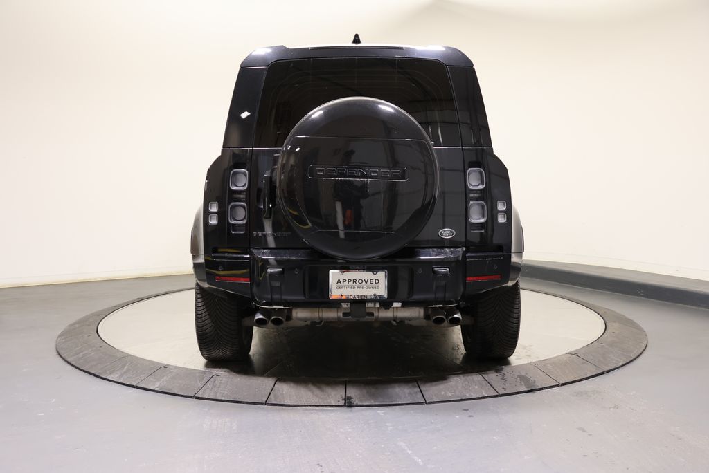 Thumbnail: 2022 Land Rover Defender - 4