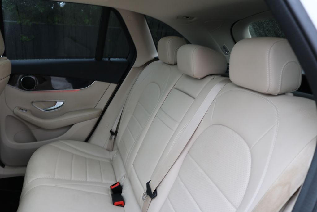 Used Car 2022 Mercedes-benz Glc  Glc 300 For Sale Under $35,000 In Austin, Texas