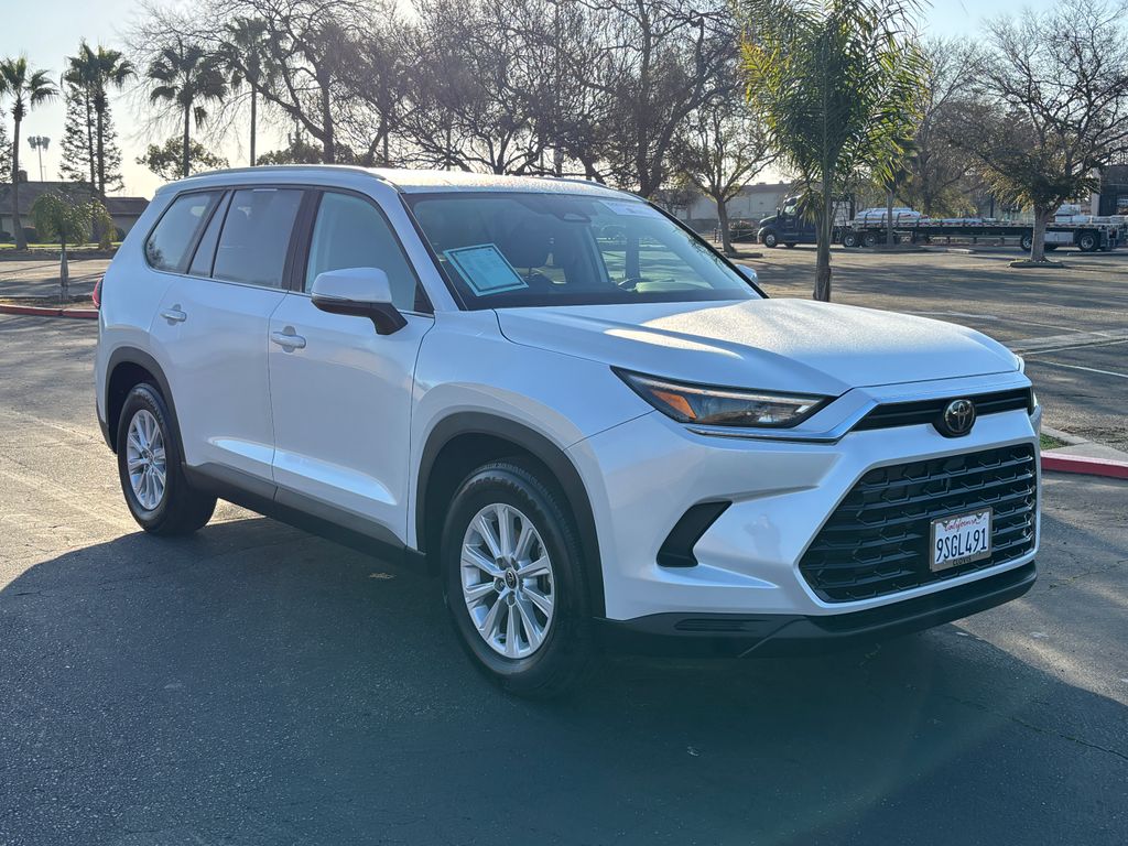 Thumbnail: 2025 Toyota Grand Highlander - 3