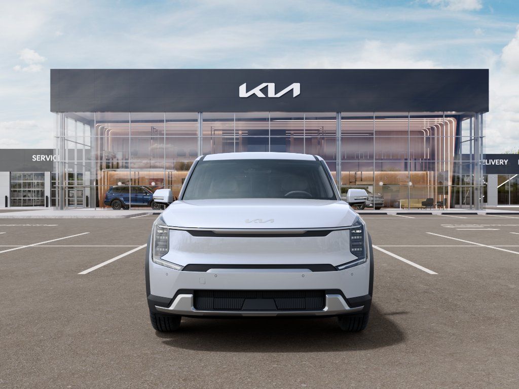 New 2026 Glacial White Pearl Kia Light image 2