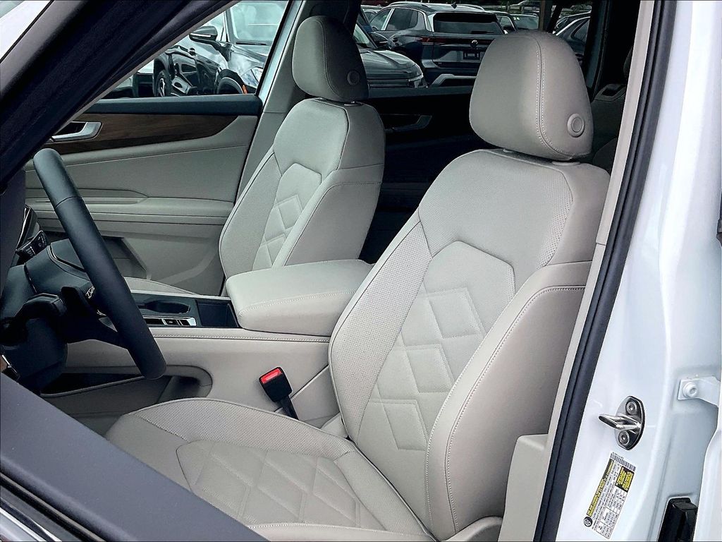 2026 Volkswagen Atlas — photo 11