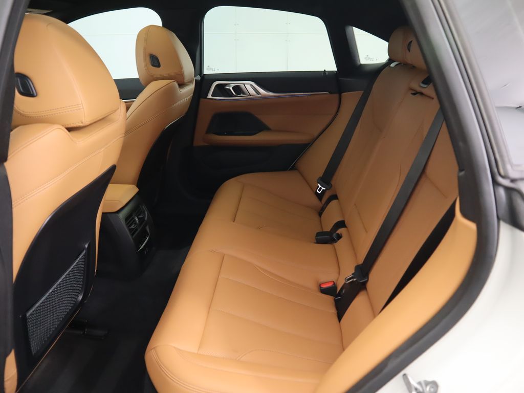 2024 BMW i4 eDrive35 22