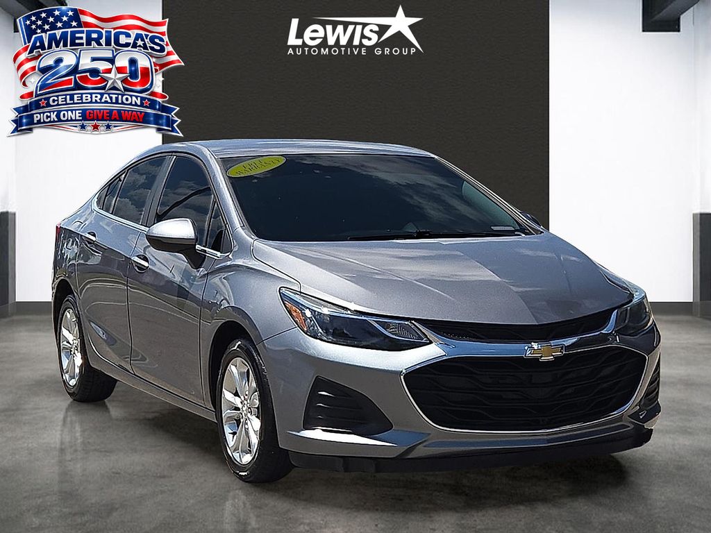 Used 2019 Chevrolet Cruze LT For Sale in Farmington, AR