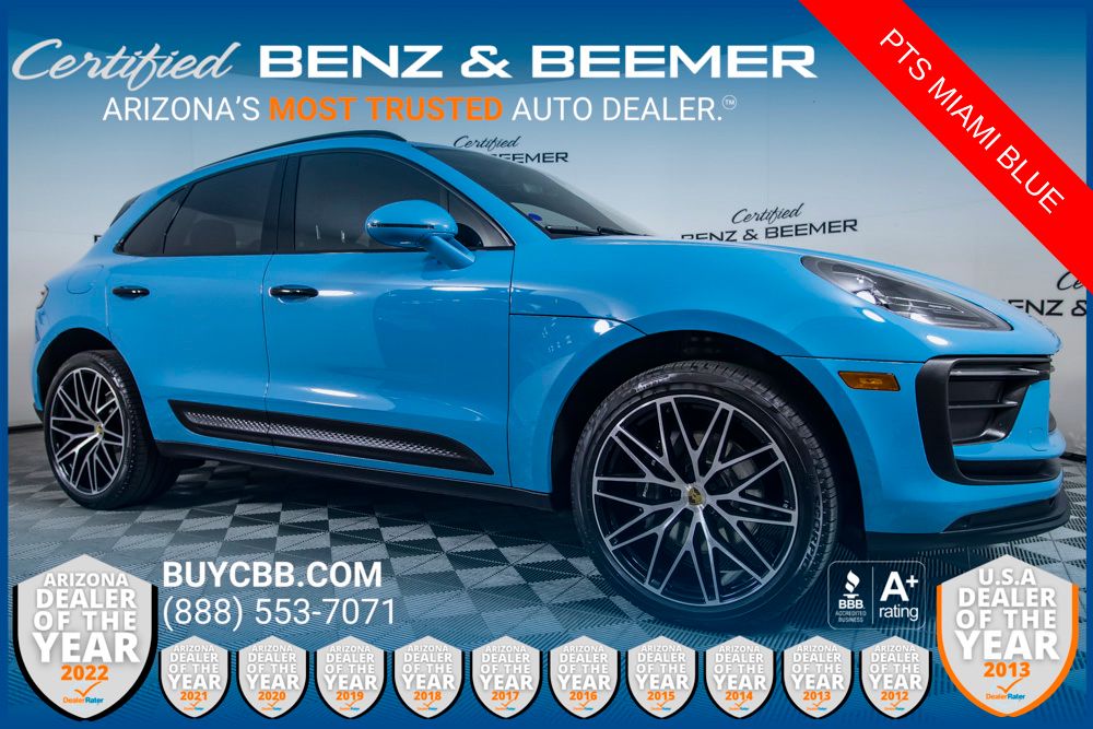 Miami Blue 2022 Porsche Macan AWD SUV / Crossover All-Wheel Drive 7-Speed Automatic