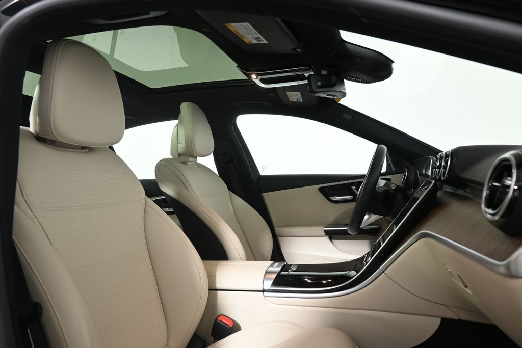 Thumbnail: 2022 Mercedes-Benz C-Class - 26
