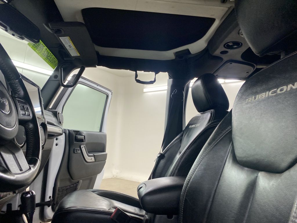 2016 Jeep Wrangler Unlimited Rubicon photo