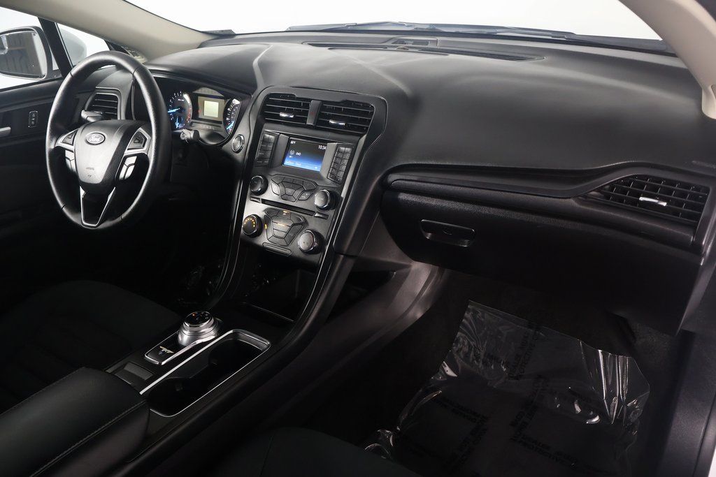 Thumbnail: 2018 Ford Fusion - 9